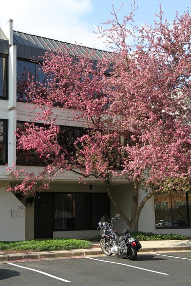 More Photos Of 11250 Roger Bacon Dr, Reston Office For Sale