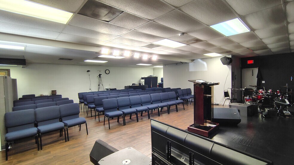 More Photos Of 1711 N State Road 7, Margate Unknown For Lease