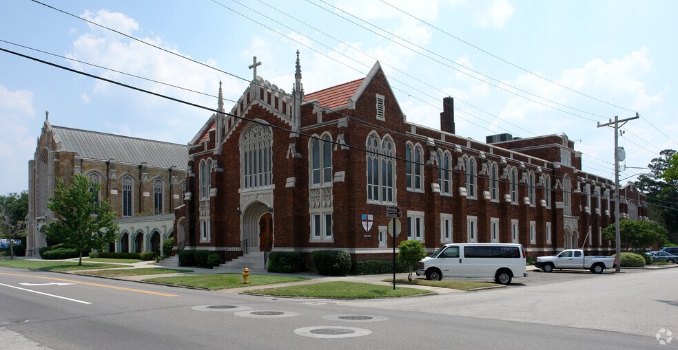 More Photos Of 1100 Stockton St, Jacksonville Religious Facility For Lease
