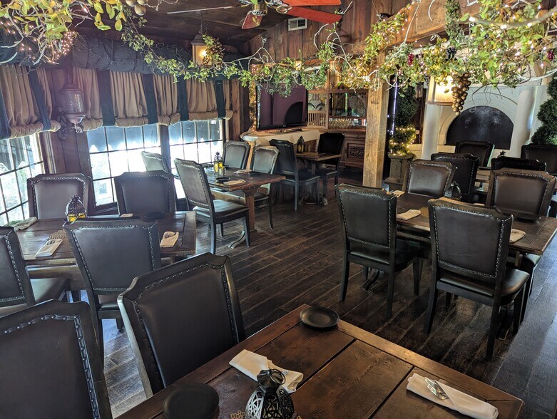 More Photos Of 35 E Garfield Rd, Aurora General Retail For Sale