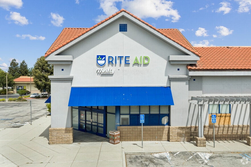 More Photos Of , Morgan Hill General Retail For Sale