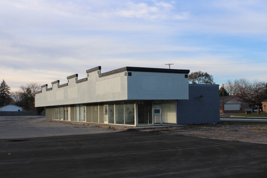 More Photos Of 3771-3805 N Michigan Ave, Saginaw Unknown For Lease