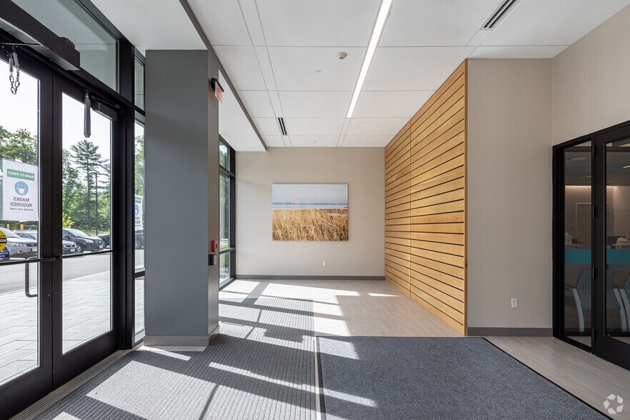 More Photos Of 1 Lakeshore Ctr, Bridgewater Unknown For Lease