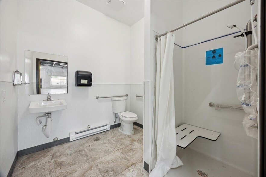 More Photos Of 602 Taylor Ave, Louisville Light Manufacturing For Sale