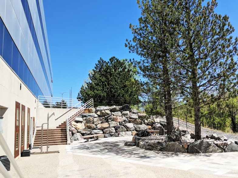 More Photos Of 5475 Mark Dabling Blvd, Colorado Springs Office For Lease