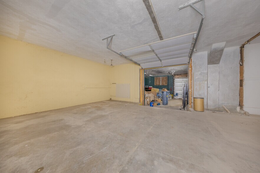More Photos Of 2155 Paddock Ave, Weiser Office For Sale