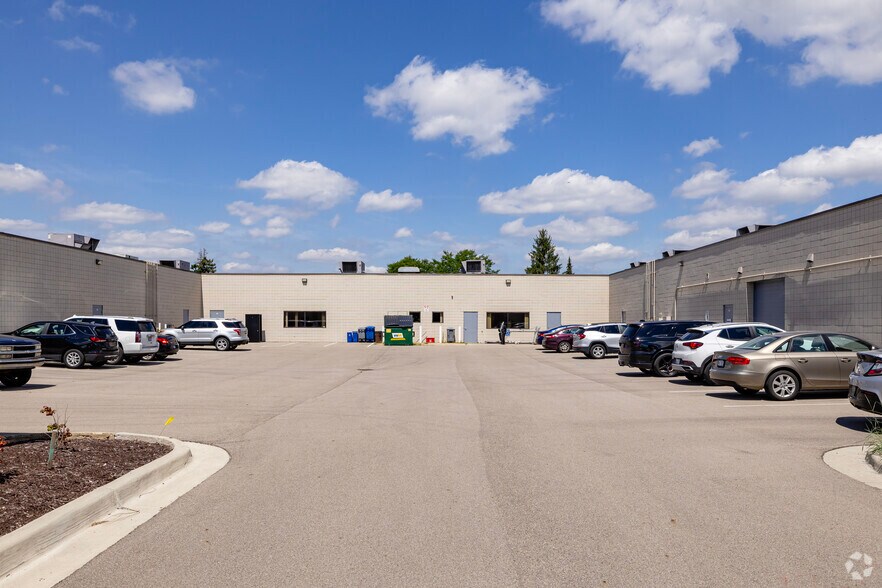 More Photos Of 4750 Venture Dr, Ann Arbor Light Manufacturing For Lease