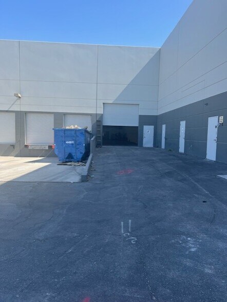 More Photos Of 1889 E Maule Ave, Las Vegas Industrial For Sale