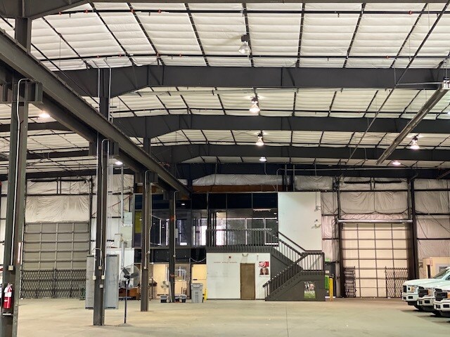 More Photos Of 11601 E 33rd Ave, Aurora Warehouse For Lease