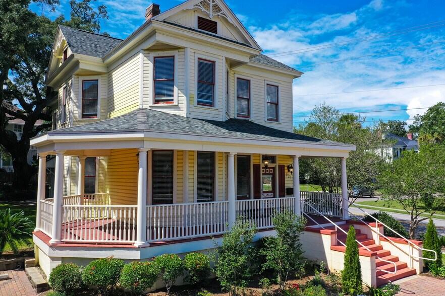 More Photos Of 921 N Palafox St, Pensacola Office For Sale
