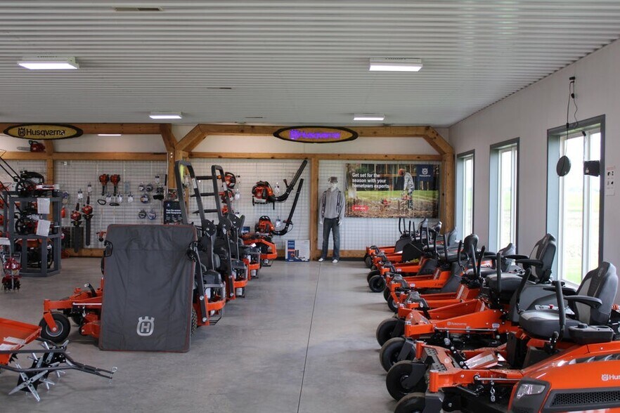 More Photos Of 1854 SR-49 Hwy, Arcanum Flex For Sale