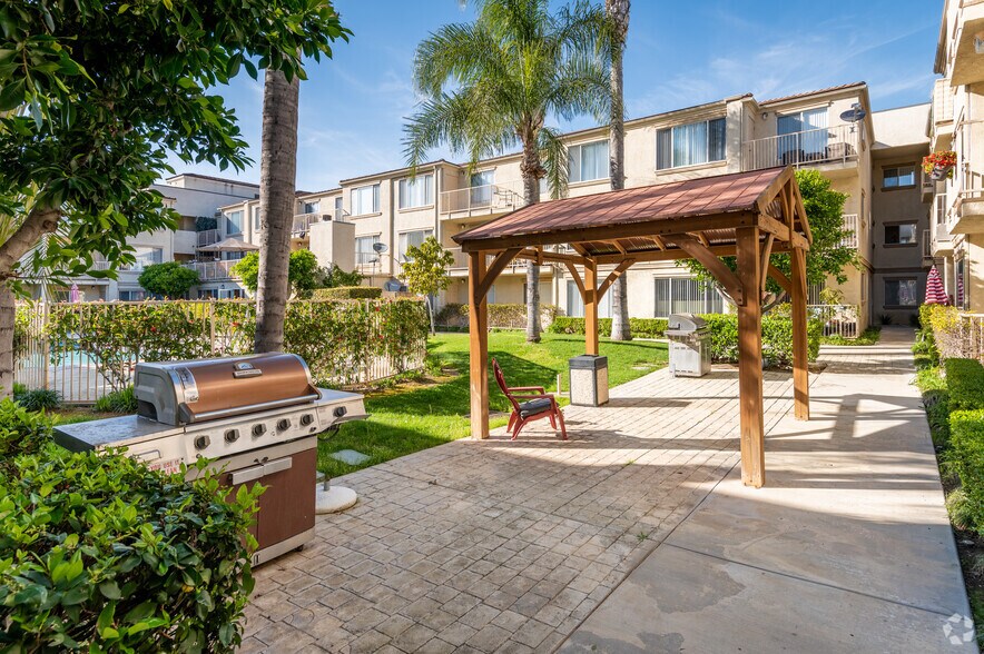 More Photos Of 1112 N Bradford Ave, Placentia Apartments For Sale