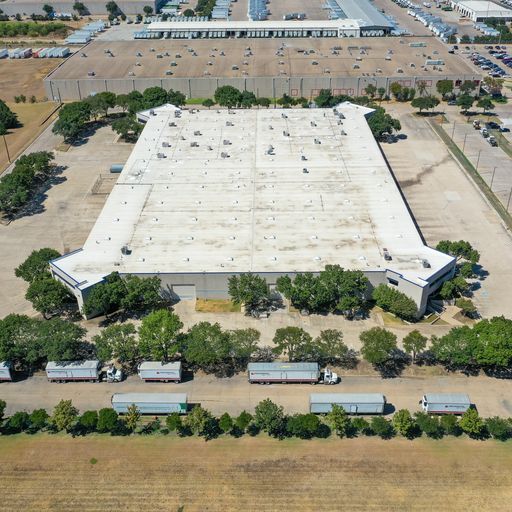 More Photos Of 3700 Eagle Place Dr, Dallas Distribution For Lease