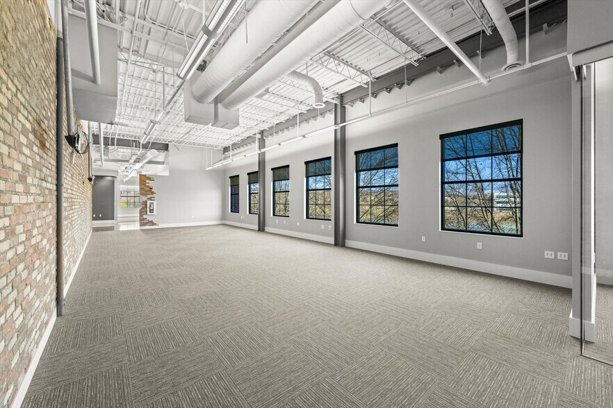 More Photos Of 2099 Thunderhead Rd, Knoxville Loft Creative Space For Sale
