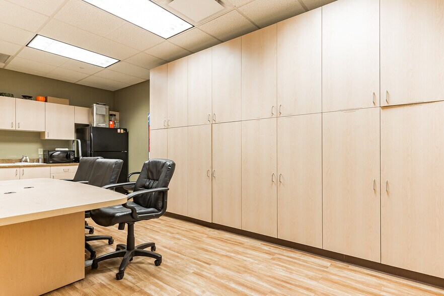 More Photos Of 9299 S Broadway, Highlands Ranch Medical For Sale