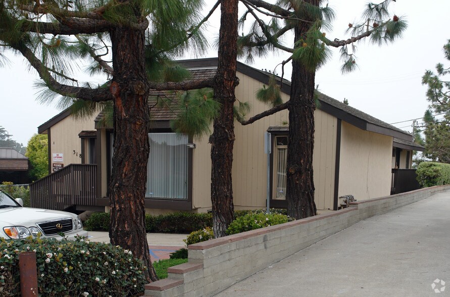More Photos Of 318 9th St, Del Mar Medical For Lease