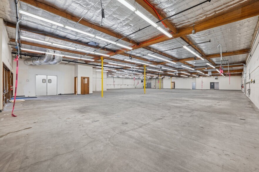 More Photos Of 3207 S Hardy Dr, Tempe Warehouse For Sale