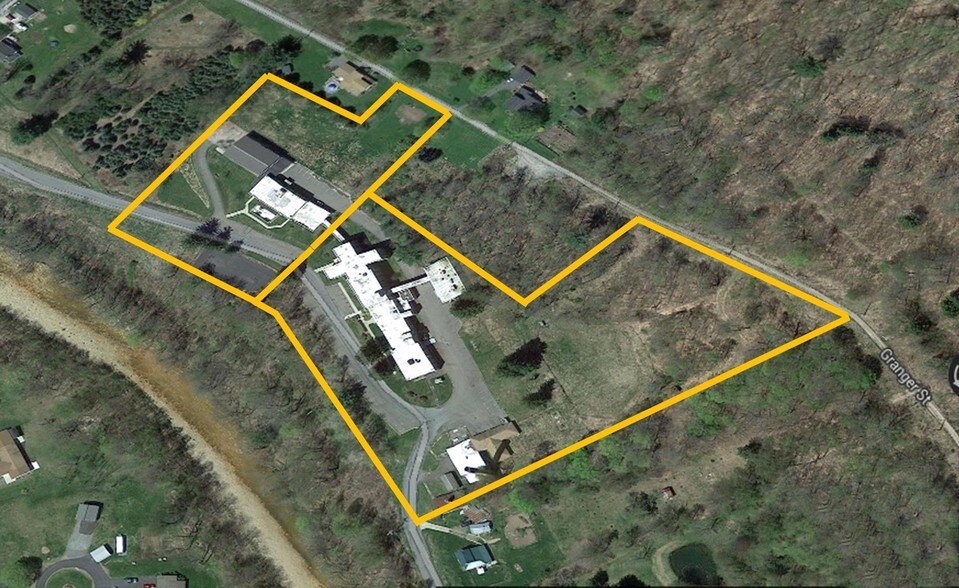 More Photos Of 520 Ruah St, Blossburg Medical For Sale
