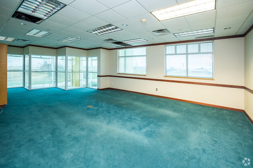 More Photos Of 3000 Kenskill Ave, Washington Court House Industrial For Lease