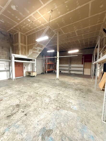 More Photos Of 3113 Market St, San Diego Office Residential For Lease