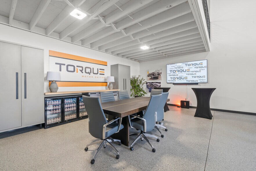 More Photos Of 4477 34th Ave, Cincinnati Self Storage For Sale