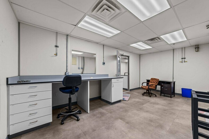 More Photos Of 2107 Black Creek Rd SE, Wilson Warehouse For Lease