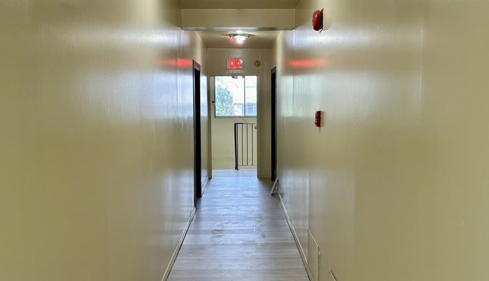 More Photos Of 1522 Rue Saint-Joseph, Longueuil Apartments For Sale