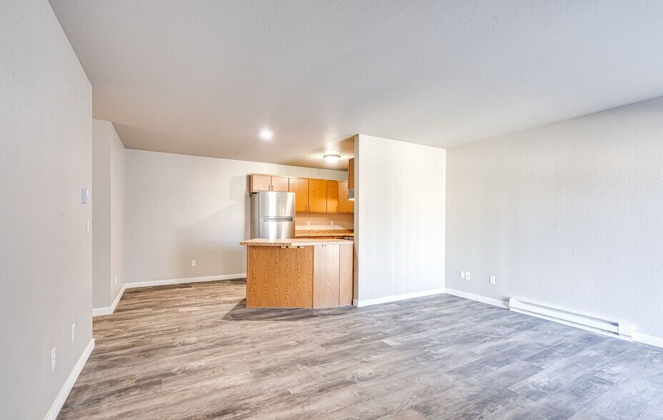 More Photos Of 825-835 Wisconsin St, Oshkosh Apartments For Sale