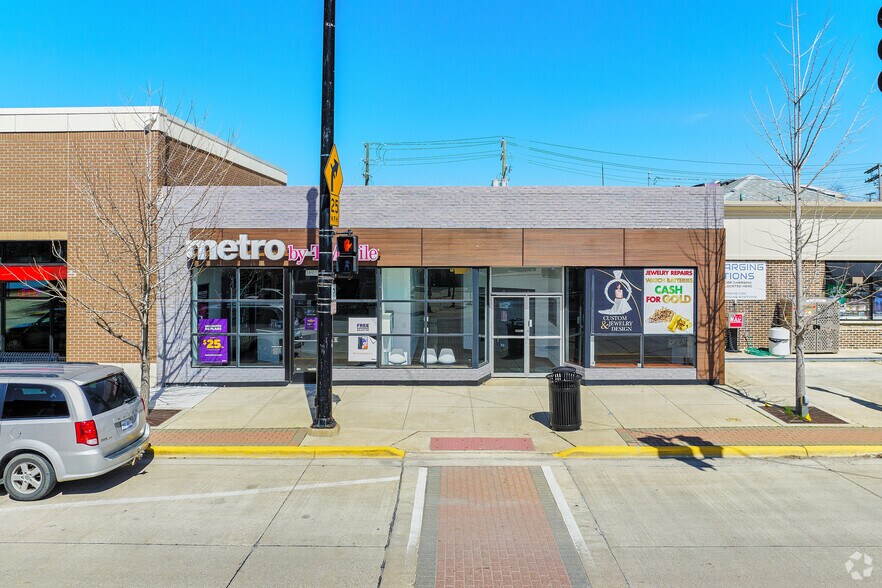 More Photos Of 504 Main St, Belleville Storefront Retail Office For Lease