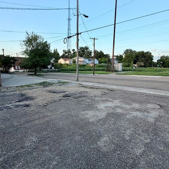 More Photos Of 1904 Washington St, Vicksburg Industrial For Sale