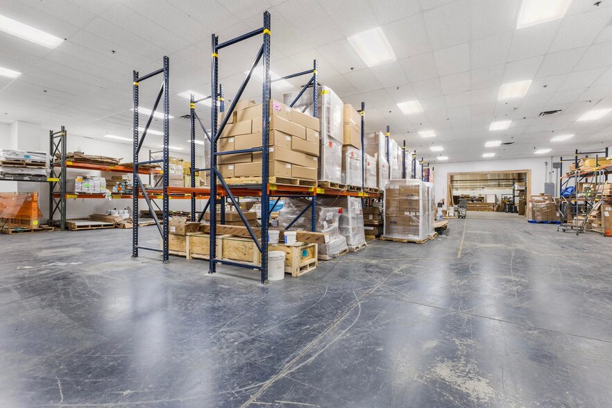 More Photos Of 5829 County Rd 41, Farmington Manufacturing For Lease
