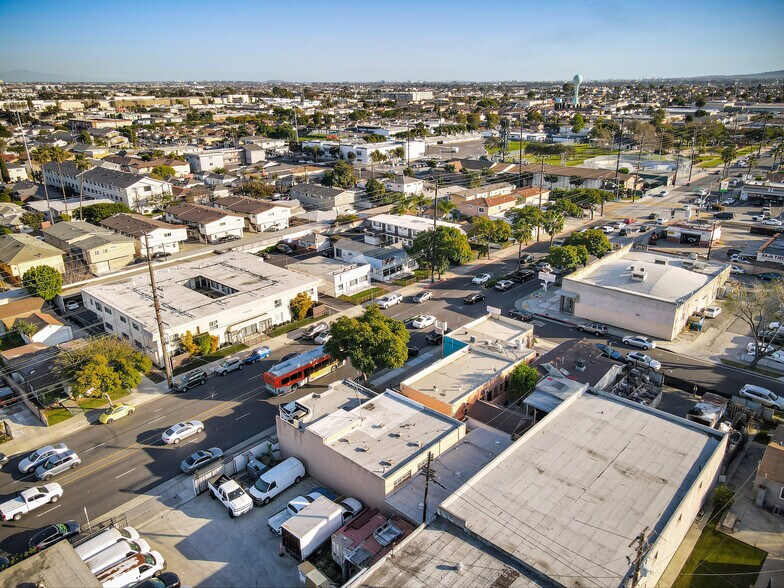 More Photos Of 11915 Inglewood Ave, Hawthorne Medical For Sale