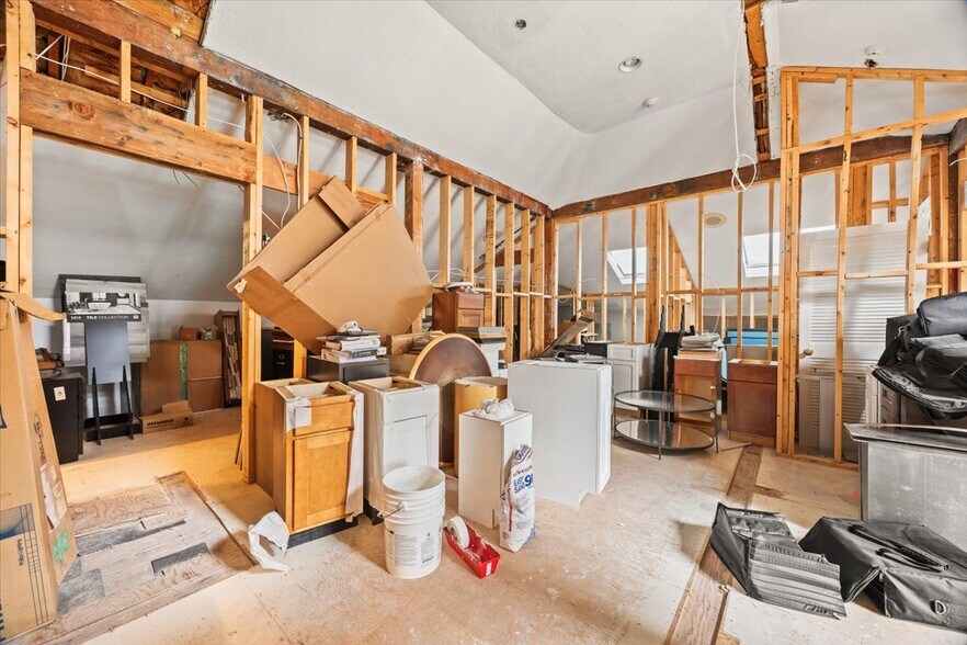 More Photos Of 580 Washington St, Easton Office For Sale