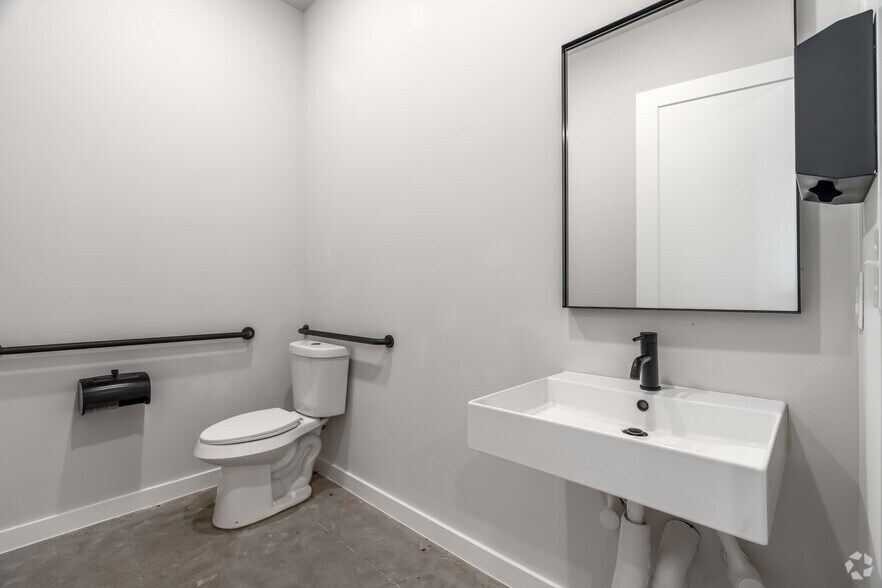 More Photos Of 4620 US 377 Hwy, Aubrey Unknown For Lease
