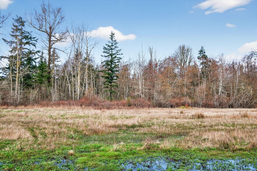 More Photos Of 4350 Pacific Hwy, Bellingham Industrial For Sale