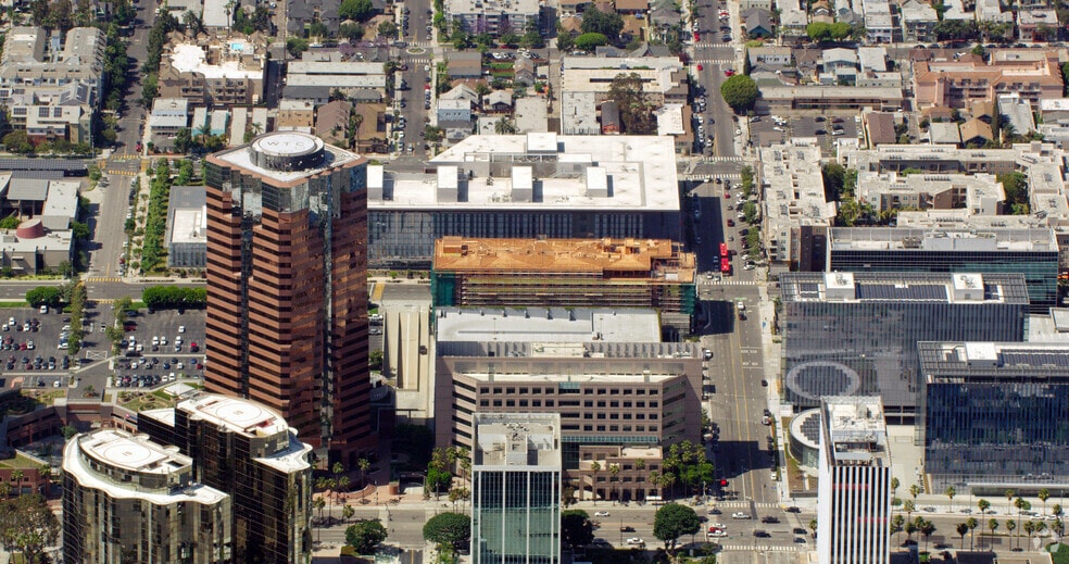 More Photos Of 500 W Broadway, Long Beach Apartments For Lease