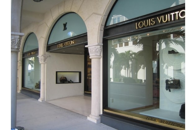 More Photos Of 150 Worth Ave, Palm Beach Storefront Retail Office For Lease