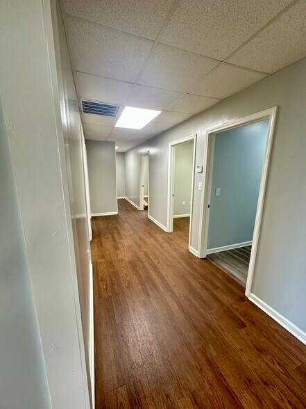 More Photos Of 315 Transport Dr, Cookeville Warehouse For Lease