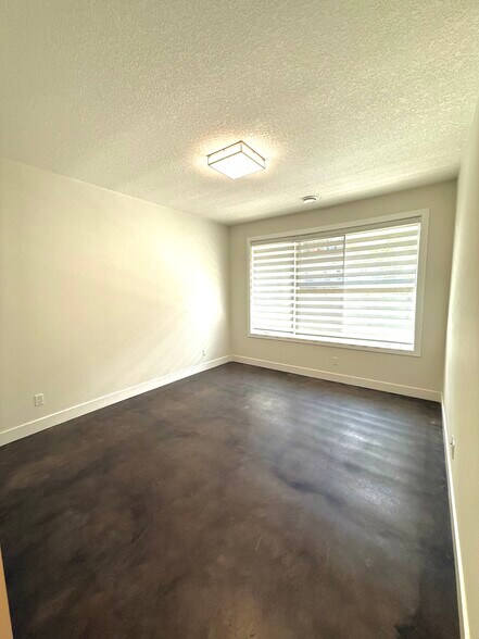 More Photos Of 613 3rd Ave NE, Calgary Apartments For Sale