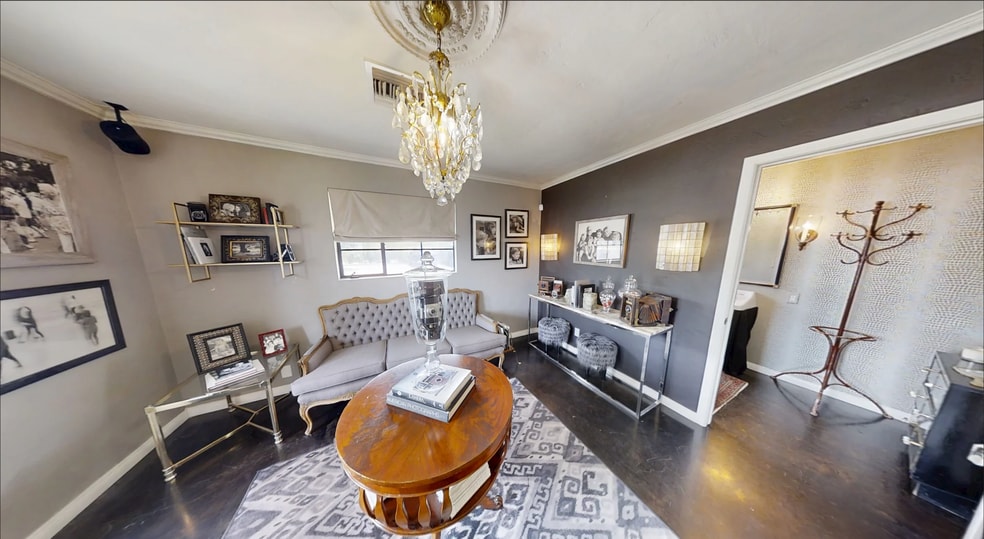 More Photos Of 3120 N 44th St, Phoenix Office For Sale