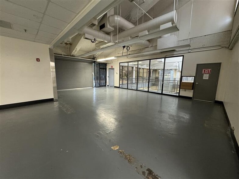 More Photos Of 6600 N Baltimore Ave, Portland Warehouse For Sale