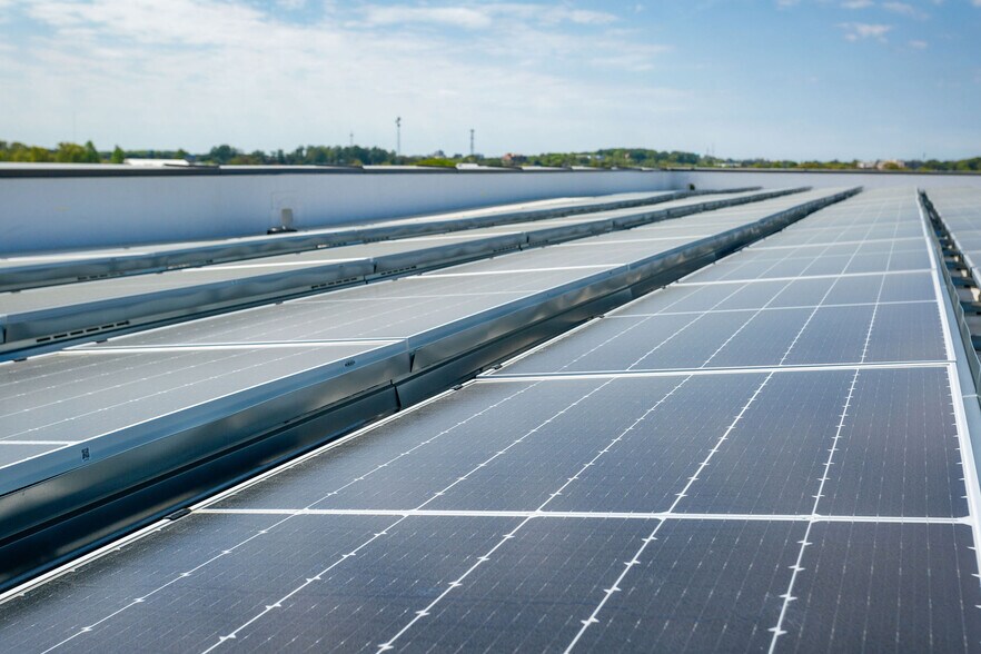 More Photos Of 1300-1338 E Gude Dr, Rockville Unknown For Lease