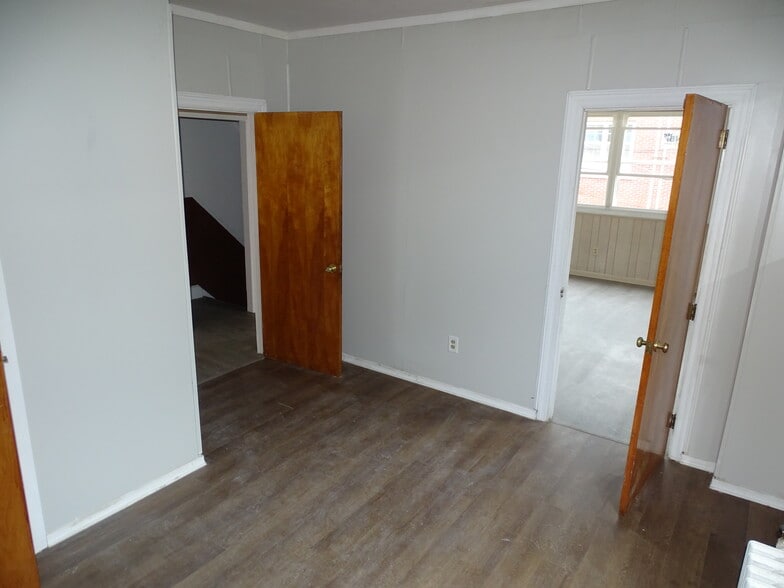 More Photos Of 519 Rock St, Shamokin Storefront Retail Residential For Sale