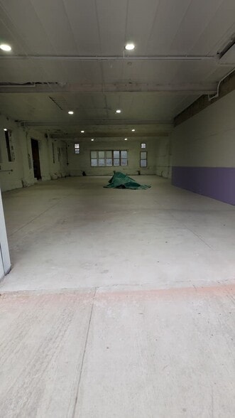 Primary Photo Of 129 11th St, Brooklyn Manufacturing For Lease