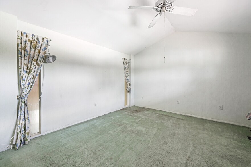 More Photos Of 4411 E Mainmast Ct, Fort Myers Specialty For Sale