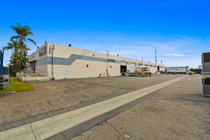 More Photos Of 1346 S Claudina St, Anaheim Manufacturing For Lease