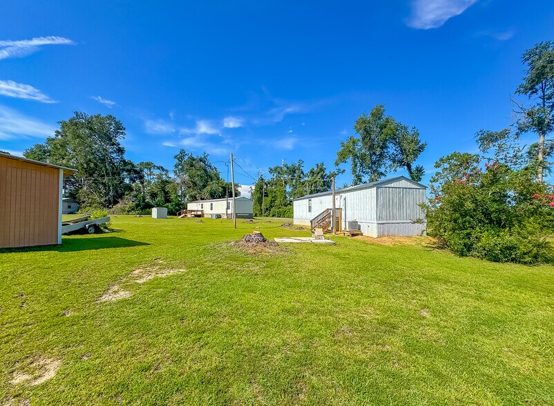 More Photos Of 1624 Pine Straw Trl, Tallahassee Manufactured Housing Mobile Home Park For Sale