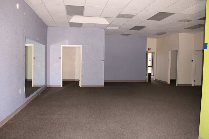 More Photos Of 1275 Anthony Dr, Anthony Medical For Lease