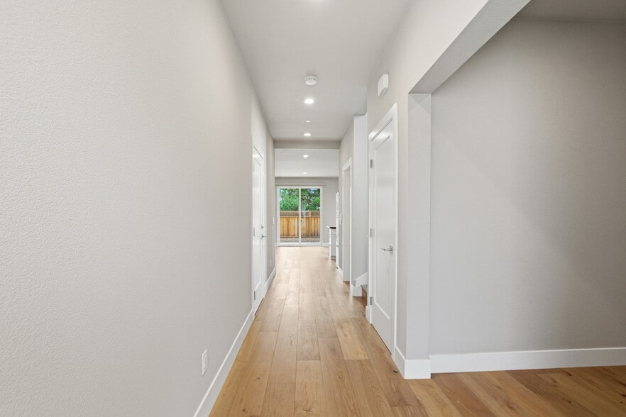 More Photos Of 47-49 Ursuline Rd, Santa Rosa Apartments For Sale