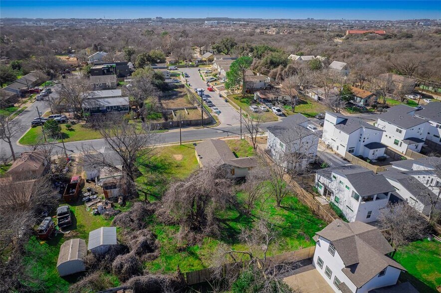 More Photos Of 6106 Ponca St, Austin Land For Sale